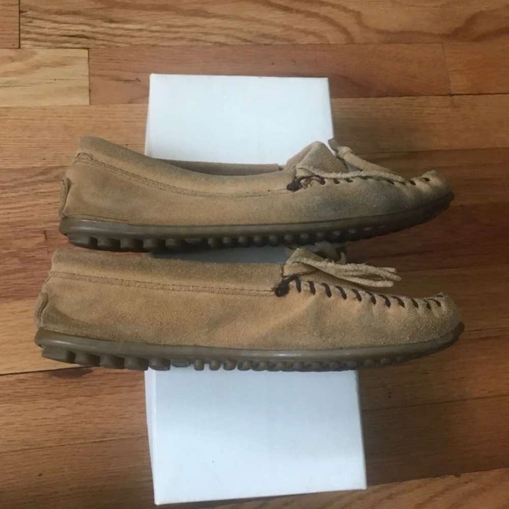 Minnetonka Moccasins! - Picture 8 of 9